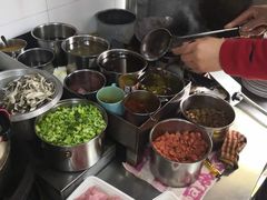 -何记酿皮店(西流湾店)
