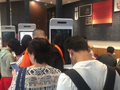 等位区-肯德基(北京南站店)