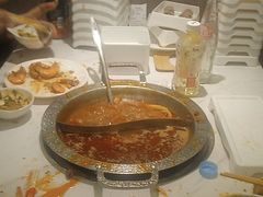 -嘎琉鲜切牛肉自助火锅