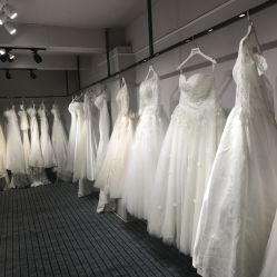 -巴黎春天婚纱摄影