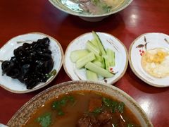 木耳浇头-金杨拉面王小吃面馆·牛三宝面·红烧牛肉粉