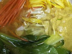 -云海肴·汽锅鸡·云南菜(天山百盛优客店)