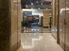 -宜昌均瑶国际酒店(宜昌CBD购物中心夷陵广场店)