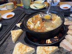 -有一锅·野生菌黑山羊腊排骨火锅(古城北门店)