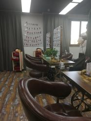 -镁连社·美联社
