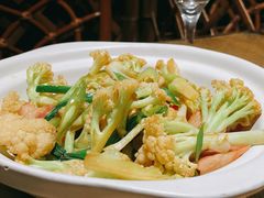 培根炒有机花菜-渝信川菜(西单店)
