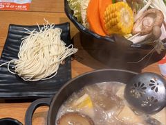 -呷哺呷哺(普陀乐购真北店)