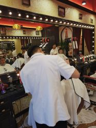 -东方先生国潮男士理发馆
