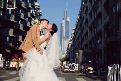 -雪中彩影婚纱摄影·微光艺术中心