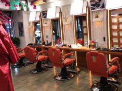 -心迪染发专门店