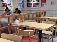 -白沙肴·长沙米粉.小炒湘菜(地王店)