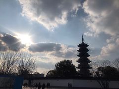 -龙华寺