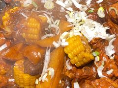 -鱼窝棚柴火铁锅炖(富山屯店)