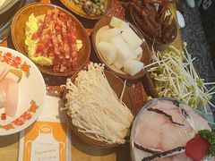 -赵美丽·重庆社区火锅·直营店(火车东站·中豪国际店)