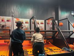 -极限PLAY运动娱乐新世界·团建派对表演休闲馆·室内高空游乐园