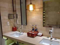 -上海衡山路十二号华邑酒店