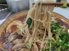 -胥佳烧鸡公牛肉面馆