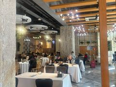 -香山湖家家宴(中山陵店)