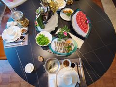 -鼎泰亨·海鲜牛肉餐厅(滨江店)