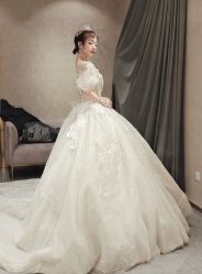-GRACE KELLY婚纱与礼服(北京店)