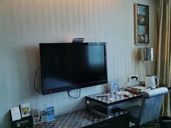 -昆明朗威酒店(昆明站火车站双桥夜市风情街店)