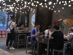 -龙巢盱眙龙虾·牛蛙·烧烤宵夜(八卦岭店)