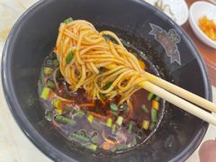 麻辣哨子面-乡党臊子面(丰庆公园店)