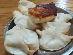 -黄阿姨锅贴大王(万航渡路店)