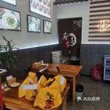这家每天现杀的长鱼面还不错！