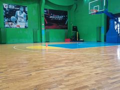 -健龙森俱乐部·游泳·健身·羽毛球综合体育馆