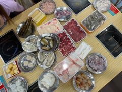-杨老板·海鲜集市火锅·鲜切牛肉(中防万宝店)
