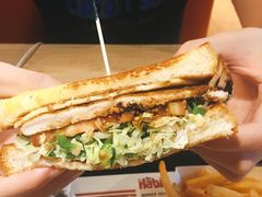 -The Habit Burger Grill 哈比特汉堡(复兴soho店)
