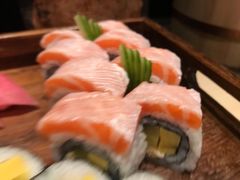 -岷山饭店-芝芝自助餐厅