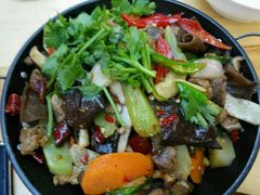 -乡土特色.冷锅鱼.牦牛肉汤锅