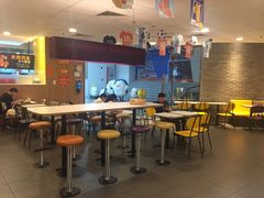 用餐区-麦当劳(广州新港东路第二分店)