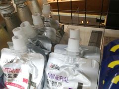-全家便利店(虹桥路四店)
