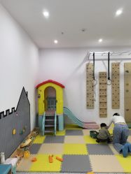 -熊小米专业儿童游泳馆