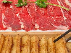 -茅草房·河畔园林火锅