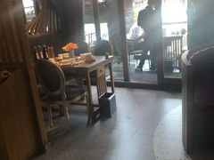 大堂-隔壁老王·家常云南菜(花巷店)