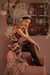 -onlygirl摄影美学馆高端定制(江滩店)