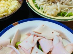 -王婆乔鲜鱼自助火锅(蜀汉路店)