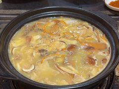 -有一锅·野生菌黑山羊腊排骨火锅(古城北门店)