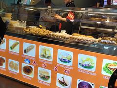 -成都风味小吃(成都东站店)