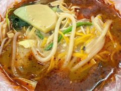 -老邮差酸辣粉麻辣烫(步行街店)