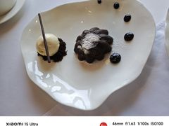 巧克力蛋糕配香草冰淇淋-Jean Georges