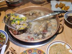 -洱火云南酸菜牛肉火锅(石景山当代商城店)