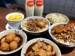 -红猪卤肉饭(大西洋美食城店)