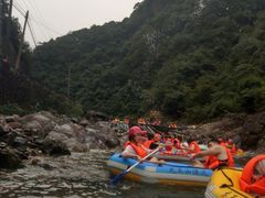 -安吉龙王山峡谷漂流