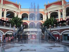 -佛罗伦萨小镇广佛名品奥特莱斯(疏港路店)