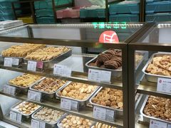面包甜点陈列柜-上海哈尔滨食品厂(淮海中路店)